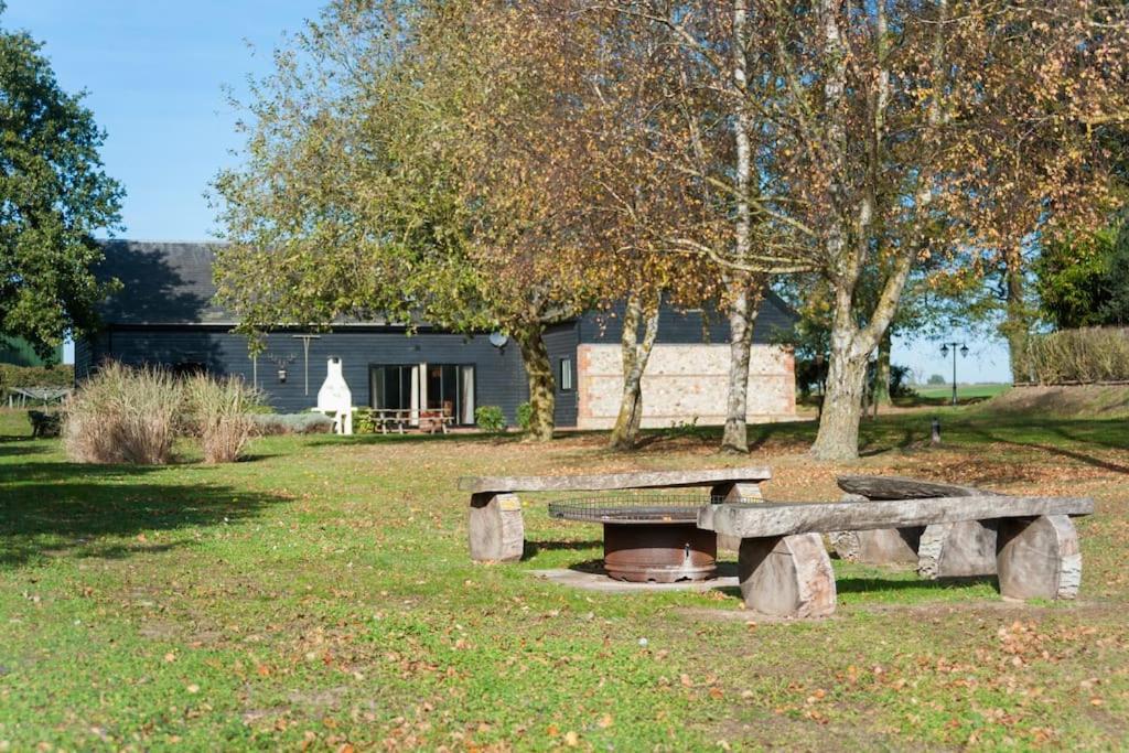 Marshlands House, Sleeps 16 - Country Barn With Hot Tub Villa Woodbridge Exterior foto