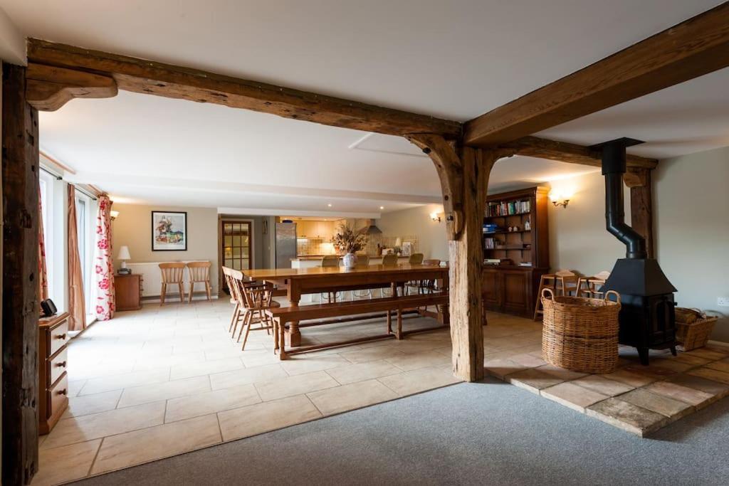 Marshlands House, Sleeps 16 - Country Barn With Hot Tub Villa Woodbridge Exterior foto